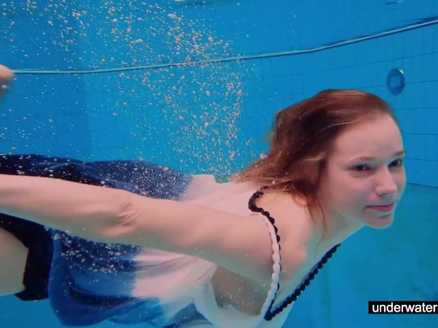 640px x 480px - Teen girl Avenna is swimming in the pool - Free XXX Porn Videos | OyOh