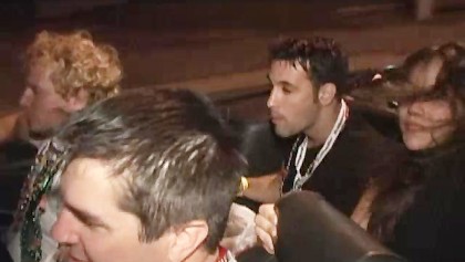 叙事詩の後にバーがあり春休みの者