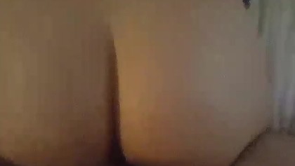 Vênus Recebe Todos os Seus Buracos Preenchidos Com Porra :) torna-la feliz.