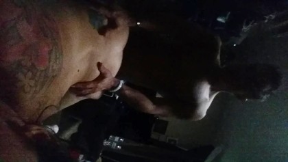 Пузырь жопа первый раз запись сама трахает собачка