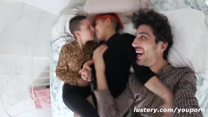 Настоящих Друзей У Экспериментальных Втроем