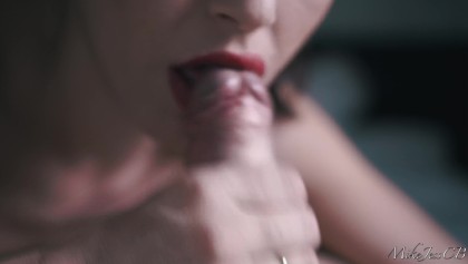 AZGIN SÜRTÜK muhteşem ORAL SEKS YAPAR 
