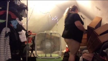 upskirtとdownblouse洗浄+完全に裸を見せてくれる窓