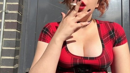 Ava Taylor Smoking A Cig