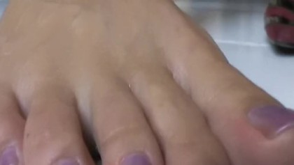 Порно видео красивые ногти на ногах