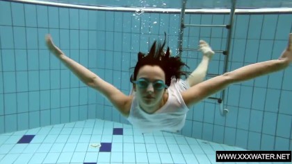 Xxx Ebony Swiming Pics - Matures Porn