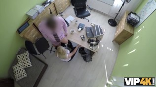 VIP4K. Tender angelface se complacer&#xEF;&#xBF;&#xBD; en acci&#xEF;&#xBF;&#xBD;n hardcore por dinero en efectivo